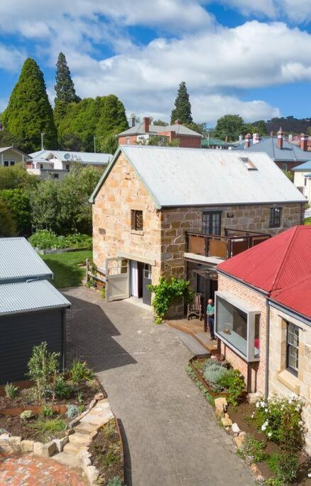 Апартаменты Macquarie Street Stable Хобарт Экстерьер фото